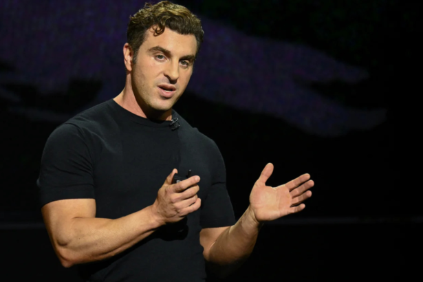 Brian Chesky leadership crisis