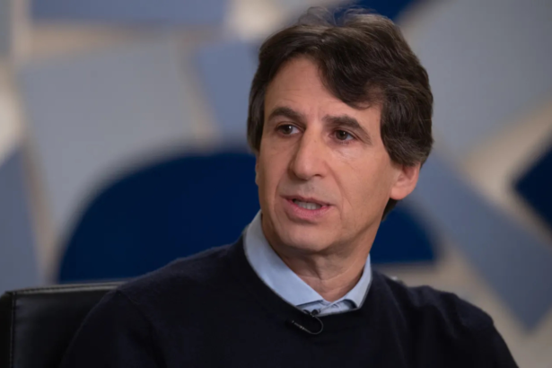 Apollo private credit fund withdrawal limit