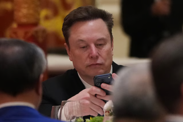 Elon Musk trillionaire